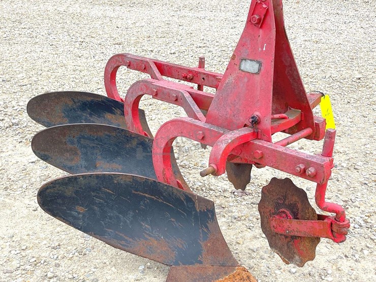 dearborn-3-12"-3-point-plow-w/-coulters-image-1