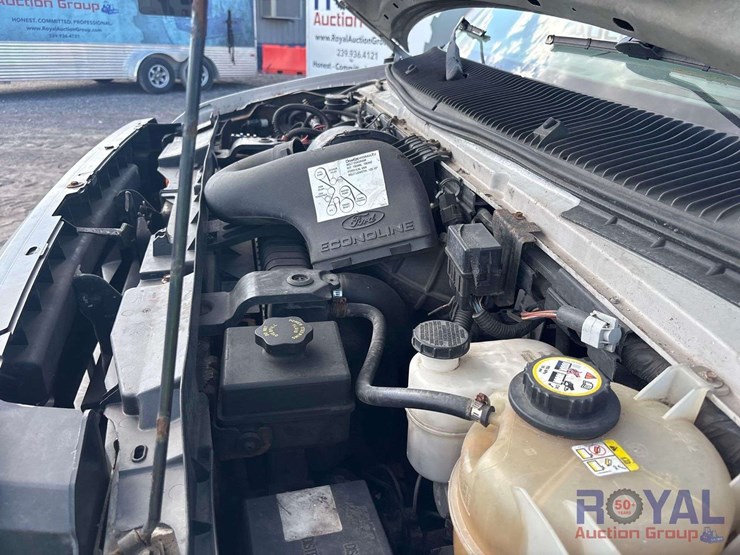 2008-ford-e350-image-6