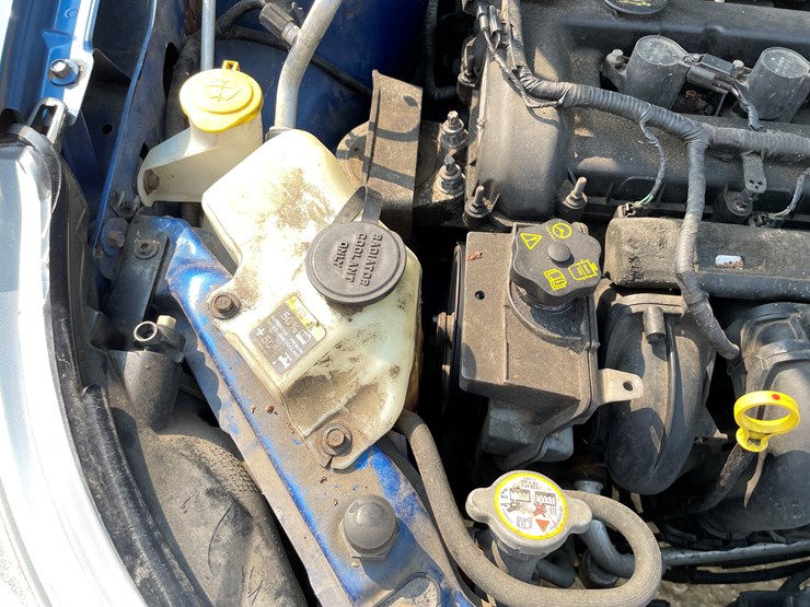 #115-•-2011-ford-focus-(has-wi-title)-image-29