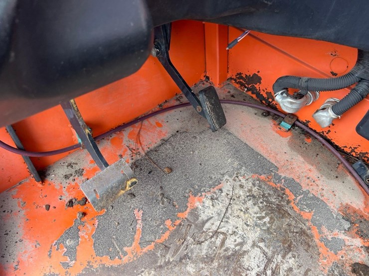 2006-jlg-g6-42a-image-29
