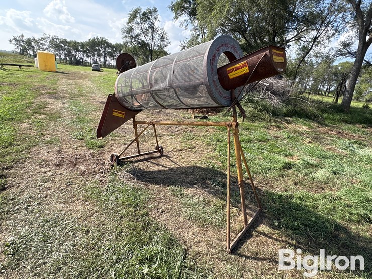 hutchinson-6’-grain-cleaner-image-3