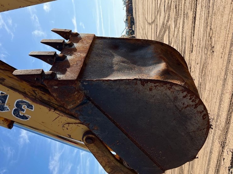 john-deere-310d-image-28