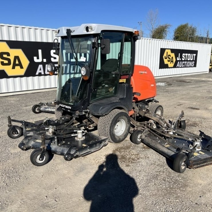 Jacobsen HR800 4WD Rotary Mower