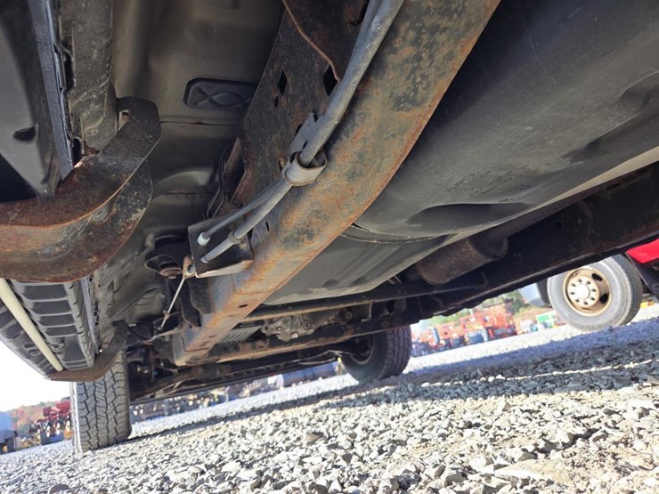 2017-ford-f150-image-27