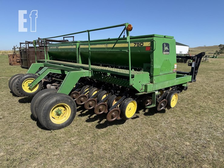 john-deere-750-image-12