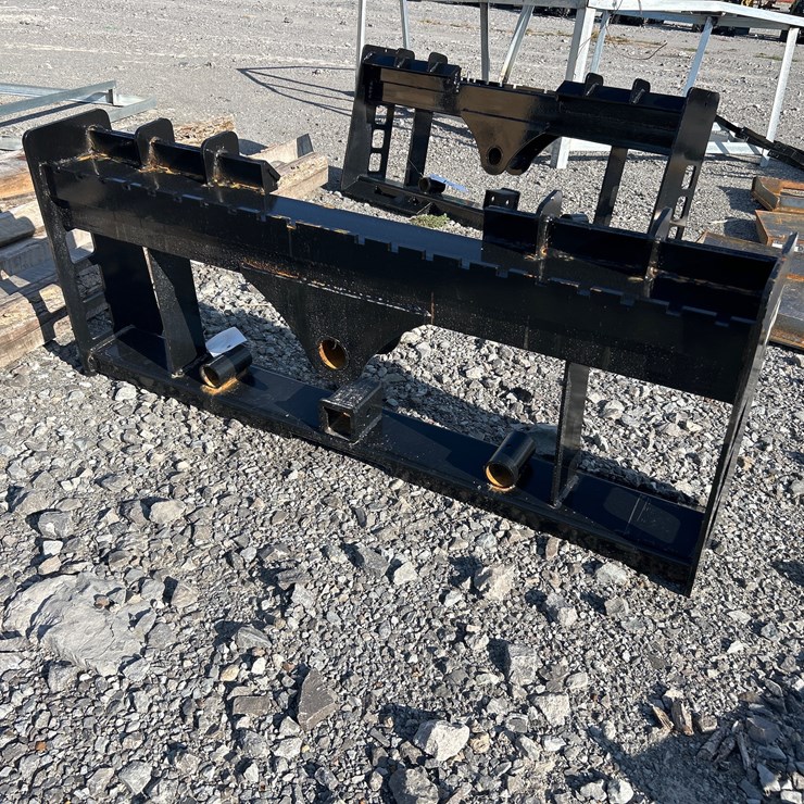 #33 • SKID STEER PALLET FORK / SKID STEER FRAME