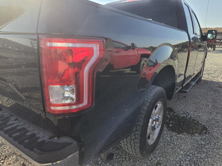2017-ford-f150-image-17