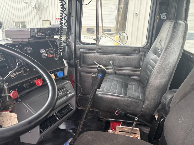 mack-rd688s-image-37