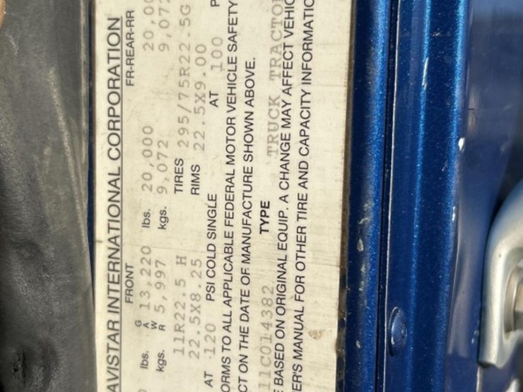 2000-international-9900i-image-88