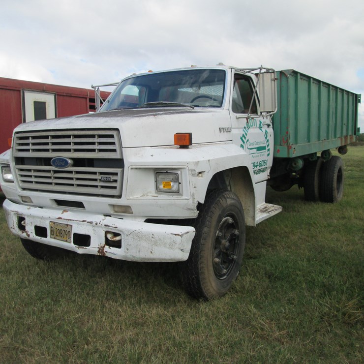 1989 FORD F700