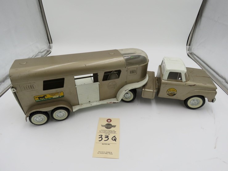 nylint-toys-thoroughbred-farms-horse-van-and-trailer-image-1