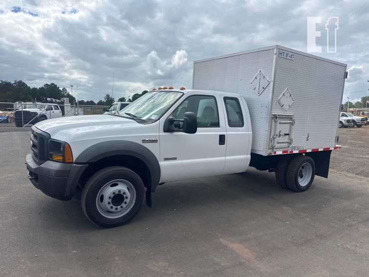 2005-ford-f450-xl-image-2