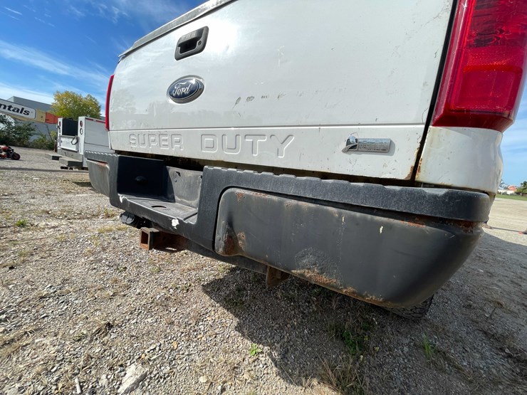 2011-ford-f250-xl-image-22