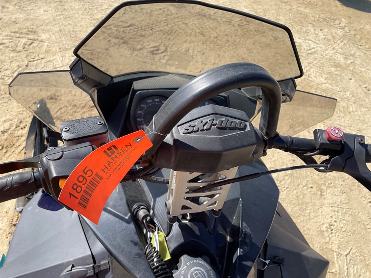 #1895-•-2009-ski-doo-mxz-renegade-600-snowmobile-(sells-with-bill-of-sale-only)-image-39