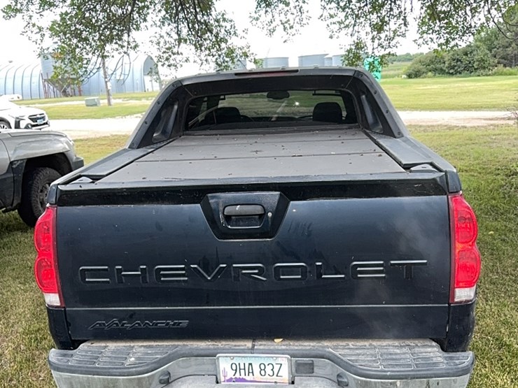 2006-4wd-chevy-avalanche,-az-vehicle,-no-rust,-206,972-miles,-runs-great-image-12