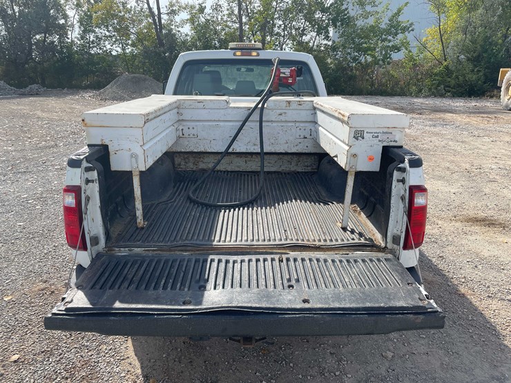2011-ford-f250-xl-image-57