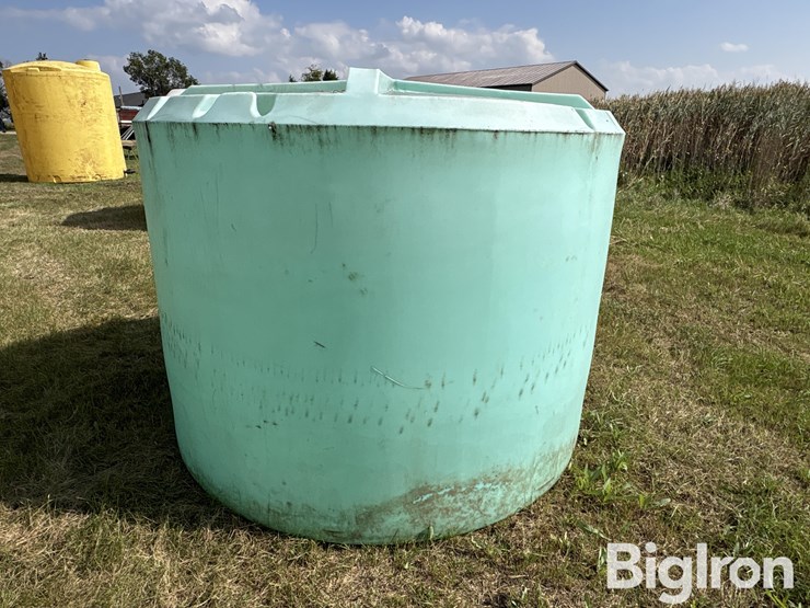 green-1500-gallon-liquid-tank-image-5
