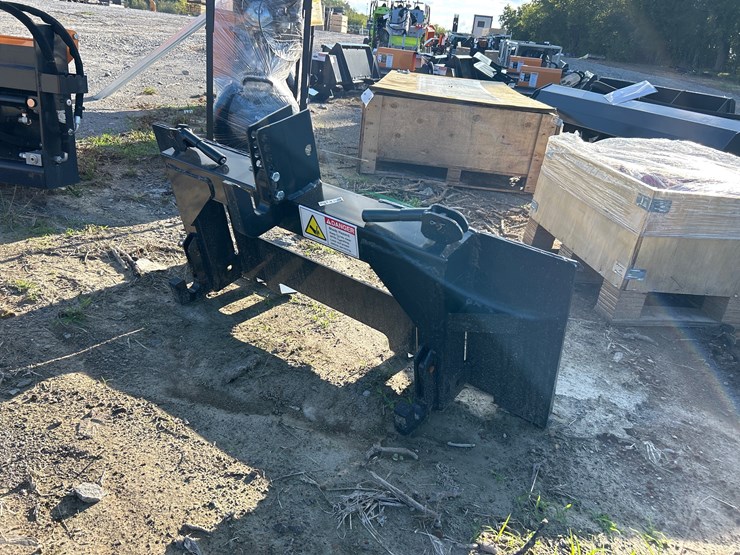 #38-•-skid-steer-to-3pt-quick-hitch-image-1