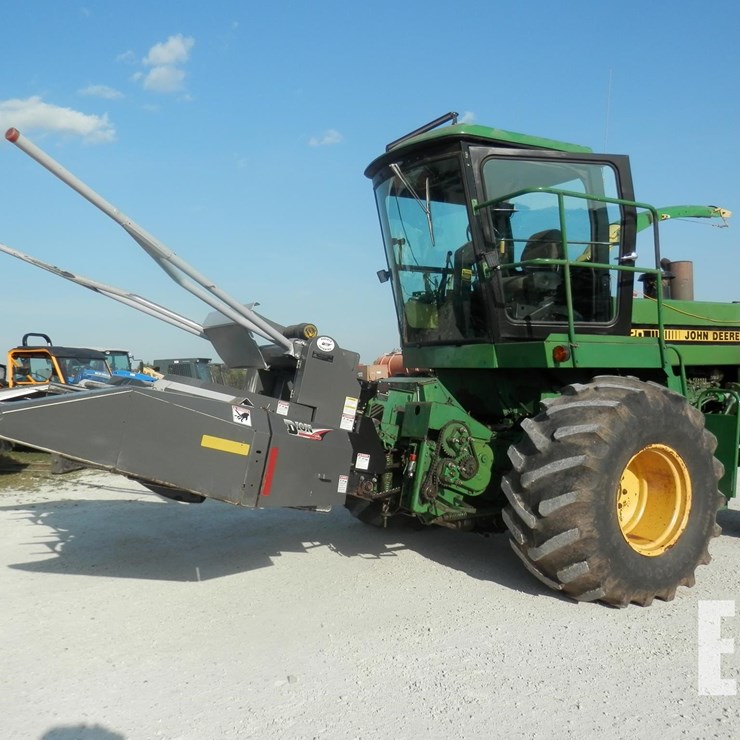 JOHN DEERE 5820
