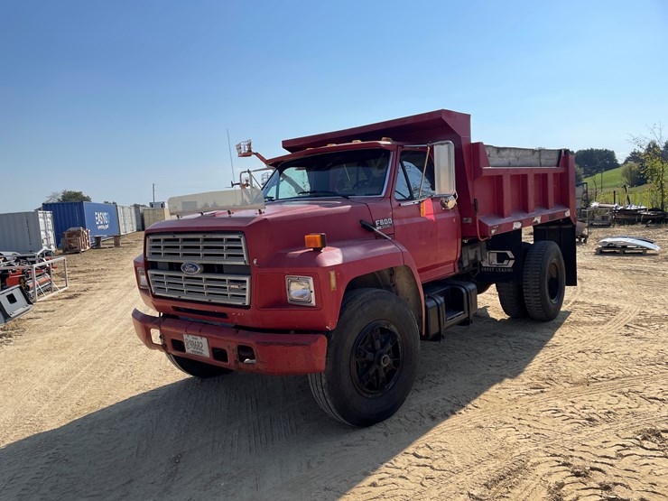 ford-f800-image-1