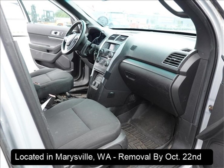 2015-ford-explorer-image-2
