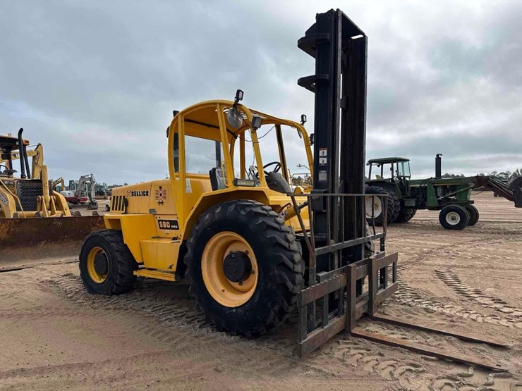 sellick-s80j4e-4-rough-terrain-forklift-image-4