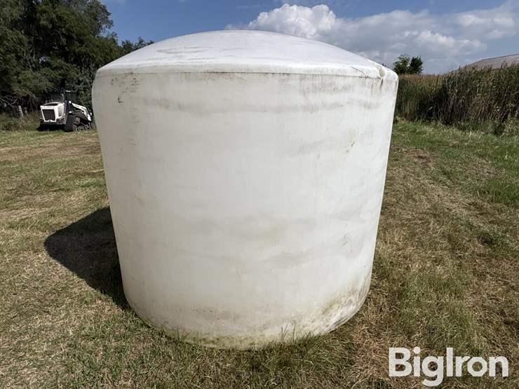 ace-roto-mold-1650-gallon-liquid-tank-image-5