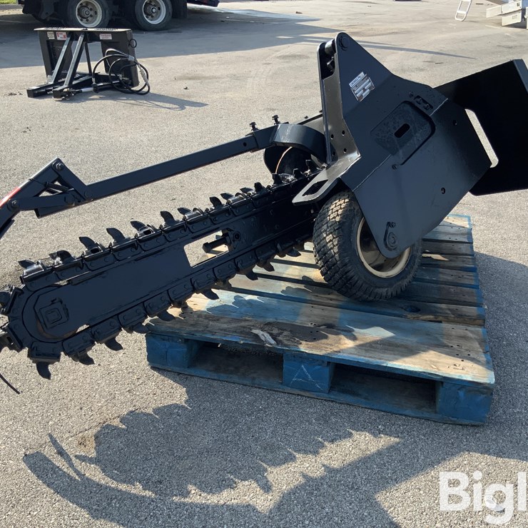2007 DitchWitch Skid Steer Trencher