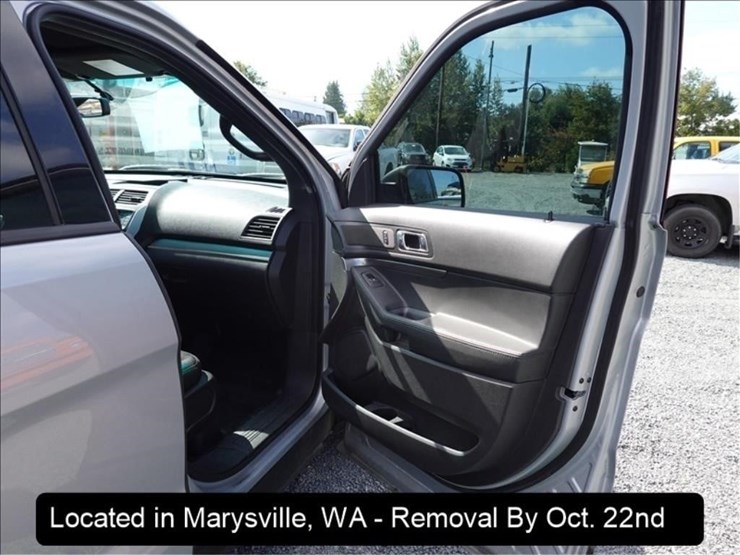 2015-ford-explorer-image-2