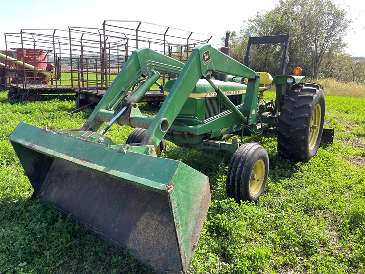 john-deere-2640-image-1