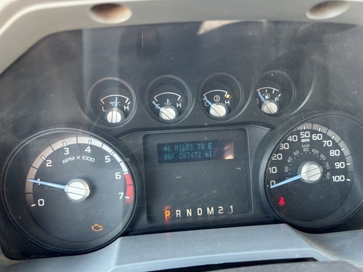 2013-ford-f250-sd-image-25