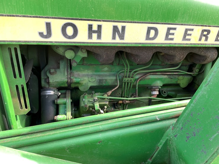 john-deere-2640-image-24