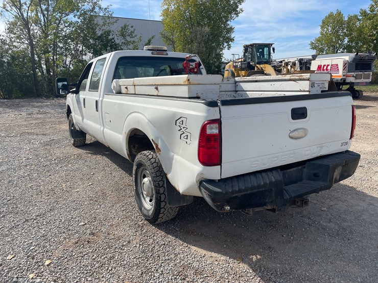 2011-ford-f250-xl-image-7