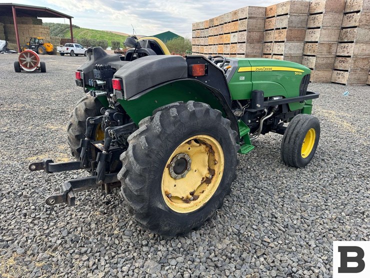 john-deere-5101en-image-8