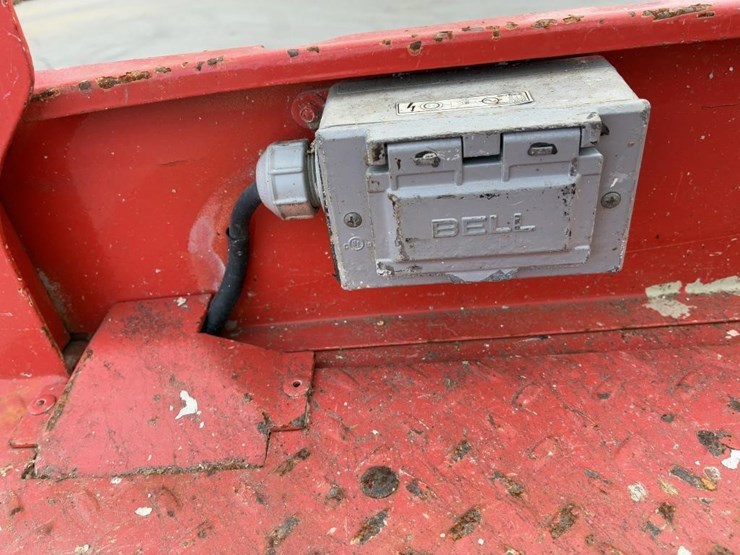 skyjack-sj-3219-scissor-lift-image-11