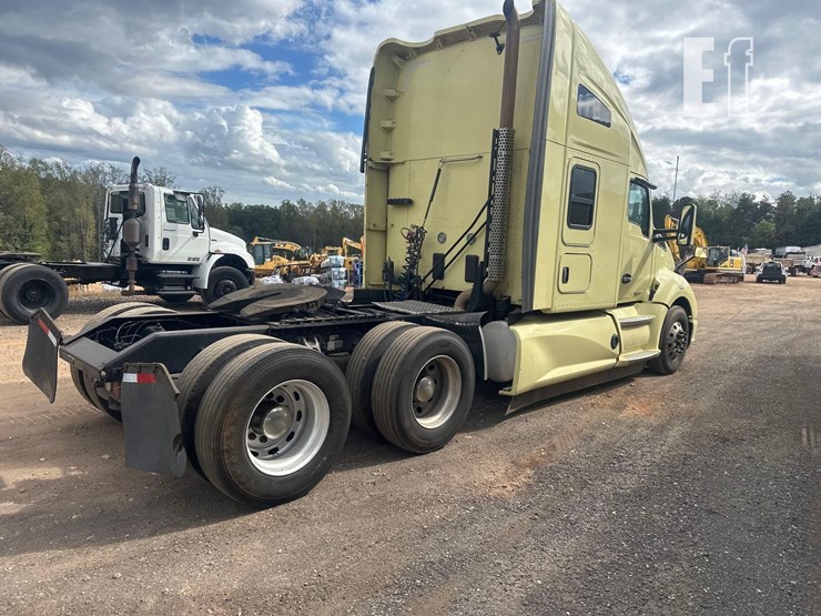 2019-kenworth-t680-image-6