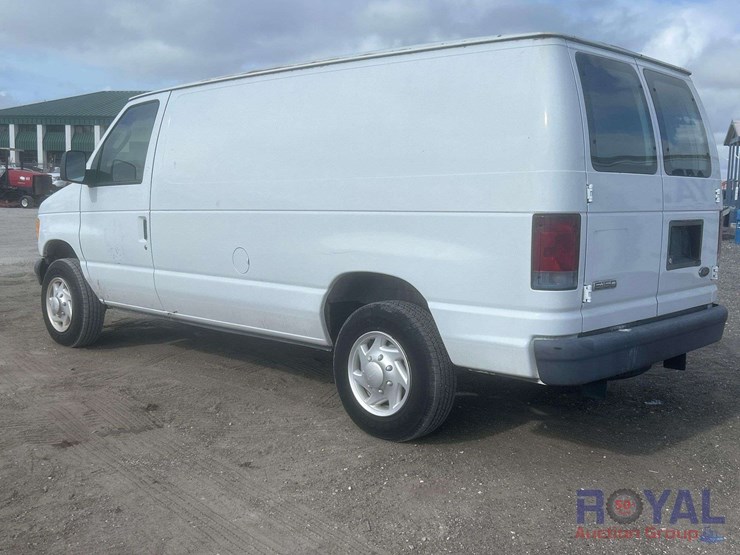 2007-ford-cargo-image-4