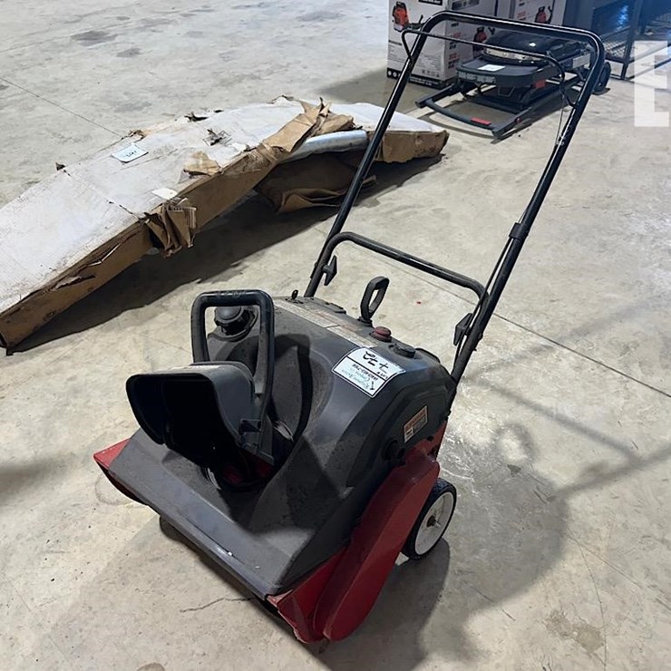 MTD SNOWBLOWER