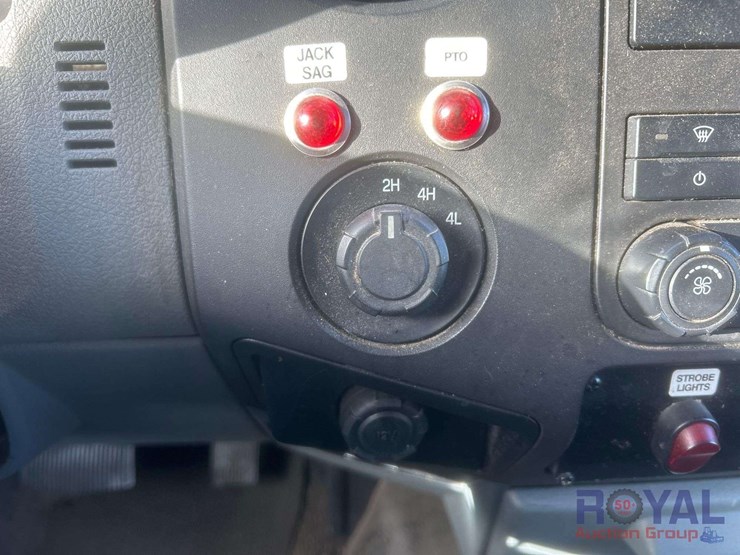 2014-ford-f550-image-12