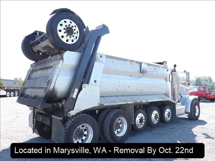 2015-peterbilt-367-image-38