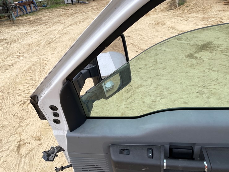 2011-ford-f250-image-10