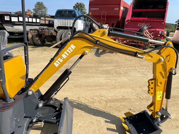 #208-•-new-rt12r-mini-excavator-image-17