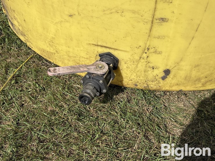 yellow-plastic-3000-gal-liquid-tank-image-11