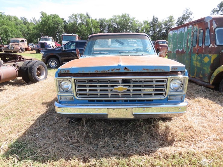 1976-chevrolet-c20-image-2