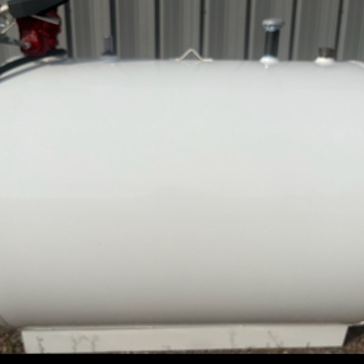 #1042 • Unused 500 Gallon Fuel Tank W/ Pump