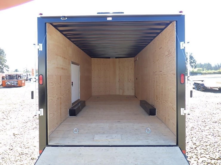 2026-royal-larct52-826v-86-t/a-enclosed-trailer-image-7