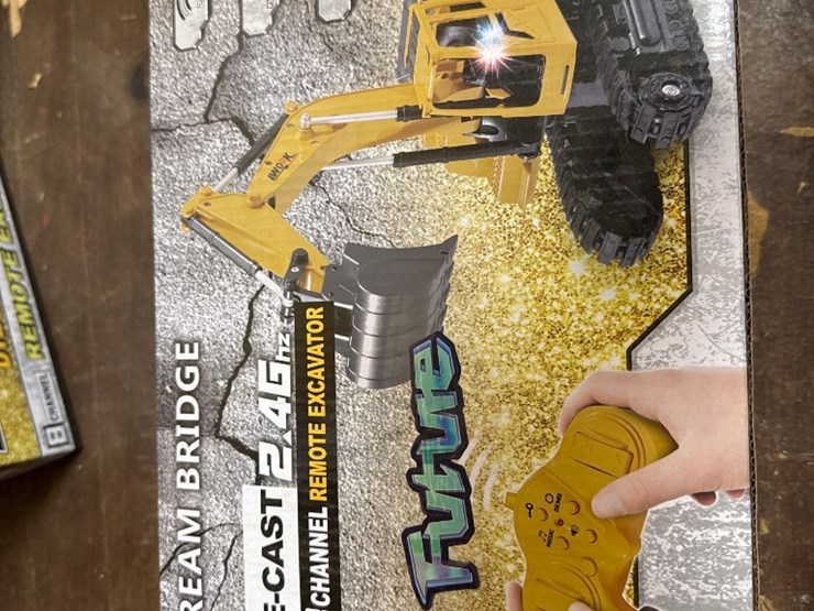 unused-toy-die-cast-remote-controlled-excavator-image-2