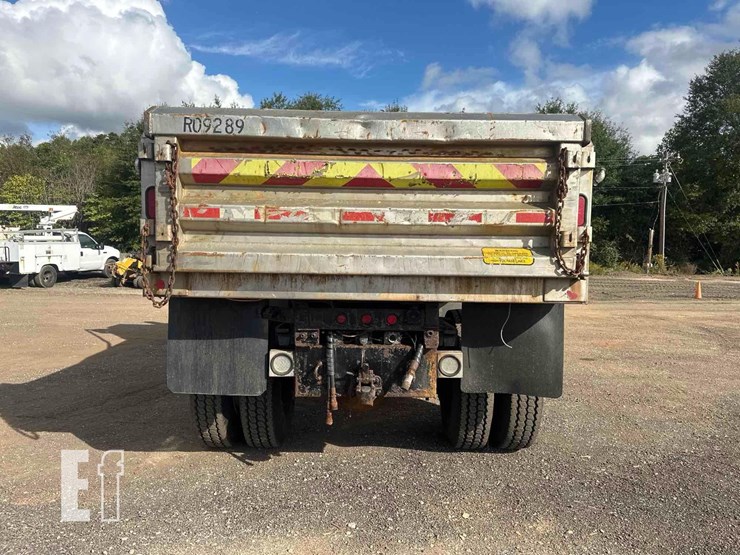 2008-gmc-topkick-c7500-image-32