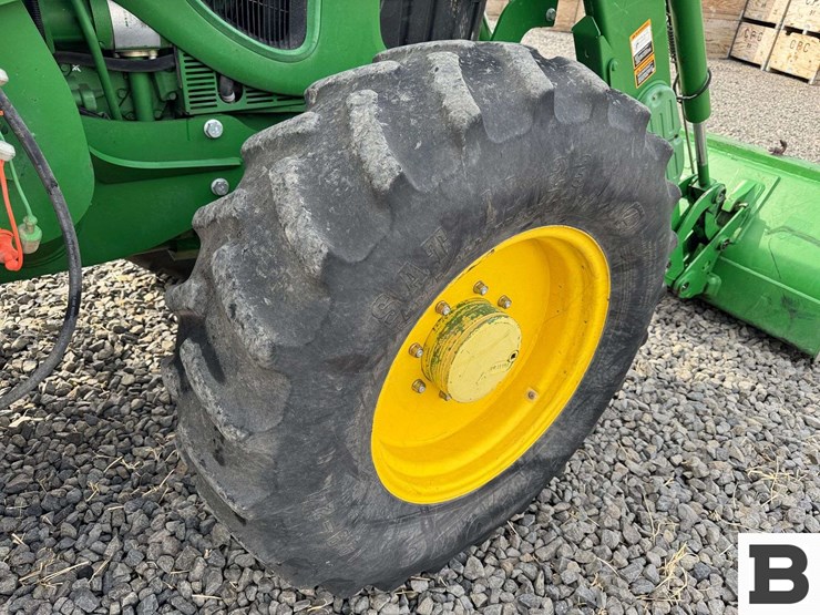 2011-john-deere-6115d-image-68