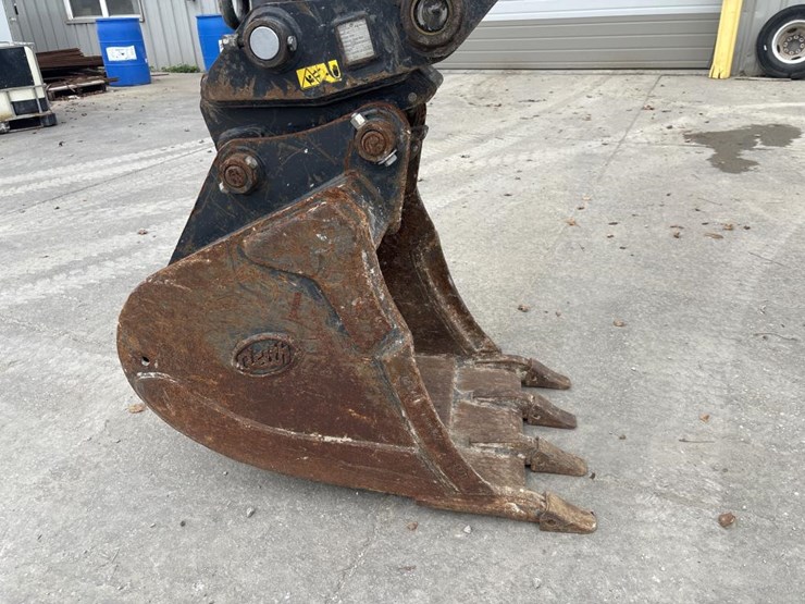 2019-bobcat-e85-image-33